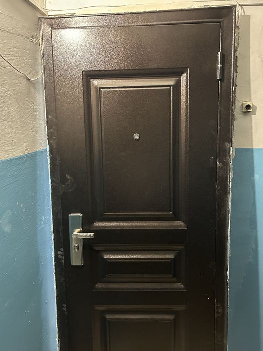 Продам Входную дверь