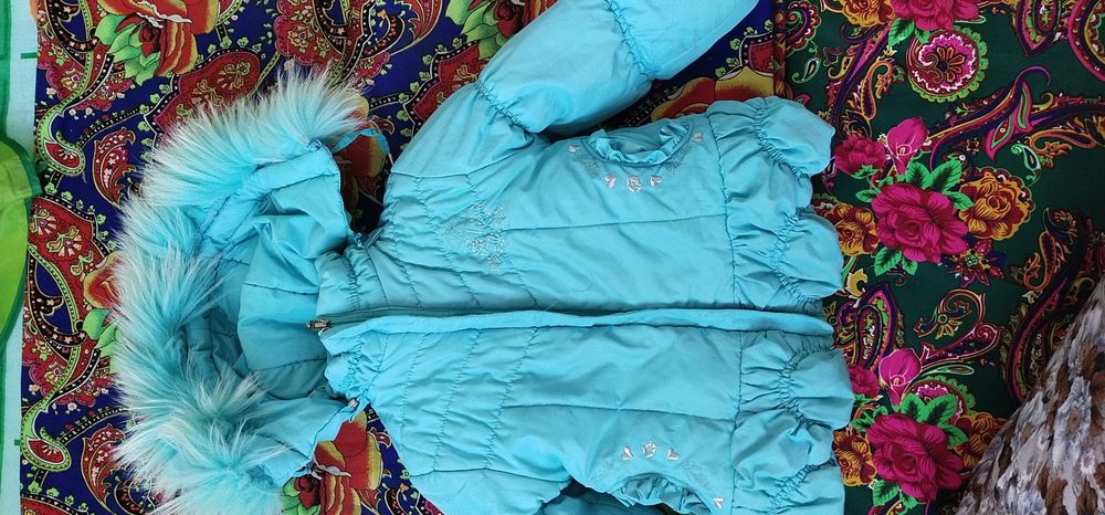 Продам комбинезон детский для девочки