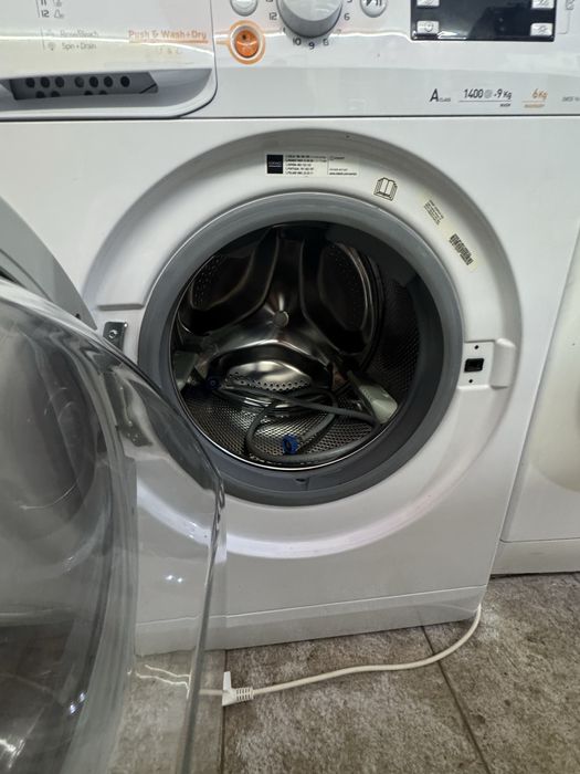 Пералня с сушилня INDESIT