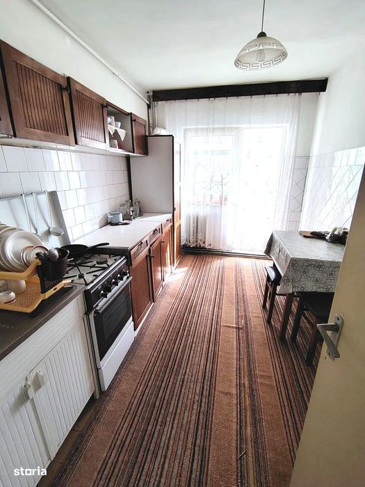 Potențial uriaș- Apartament 3 camere 74mp Pret 78.000eur neg