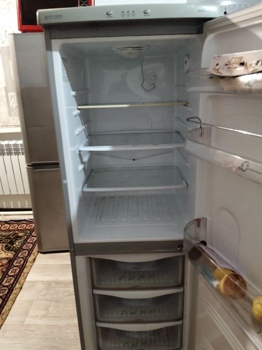 Продам холодильник