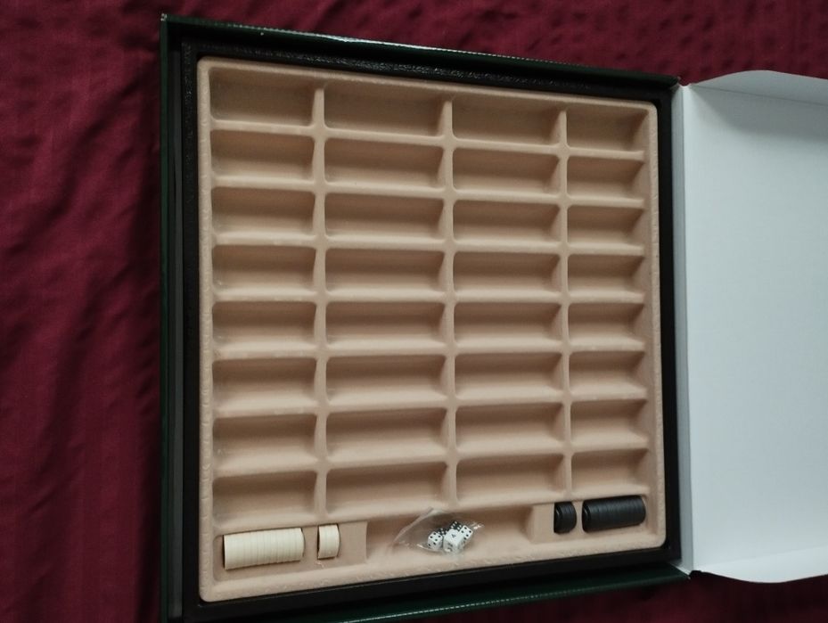 Продается шахмат шашки нарди премиум