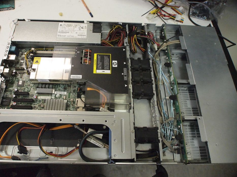 Продавам сървър HP ProLiant DL120 G7