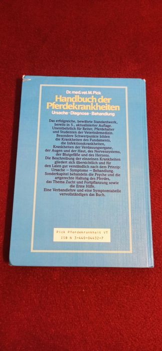Carte veterinara despre cai in lb germana