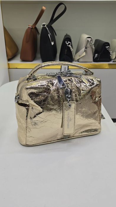 Женские кожанные сумки