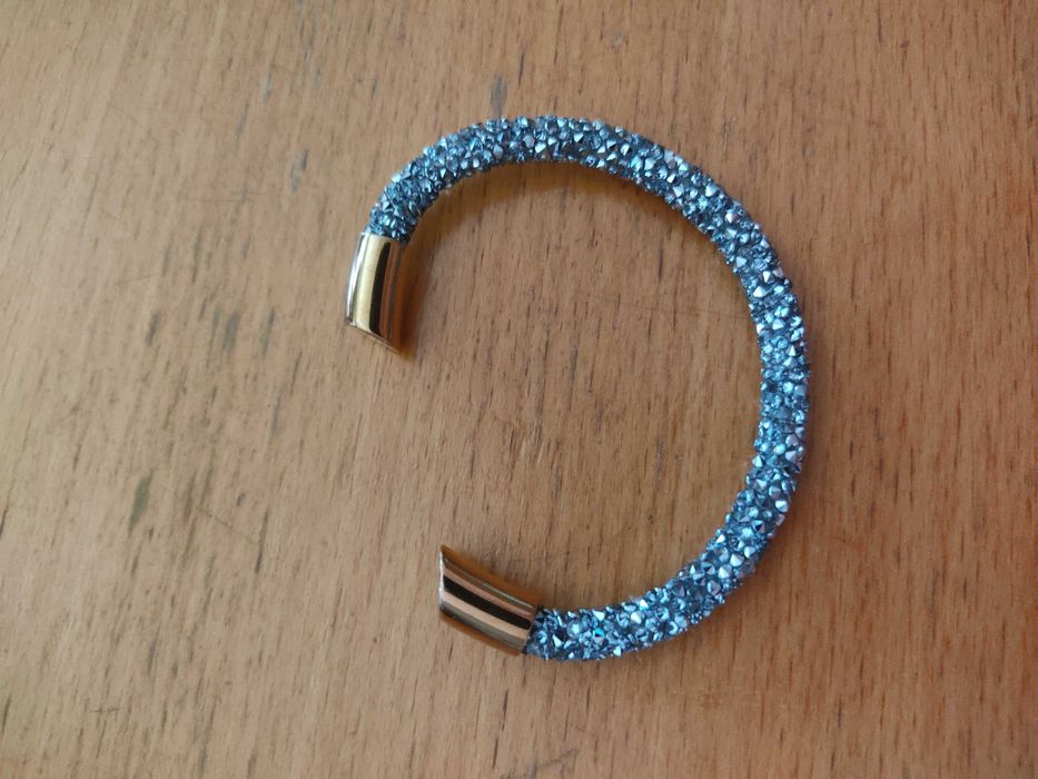 Дамска гривна GUESS