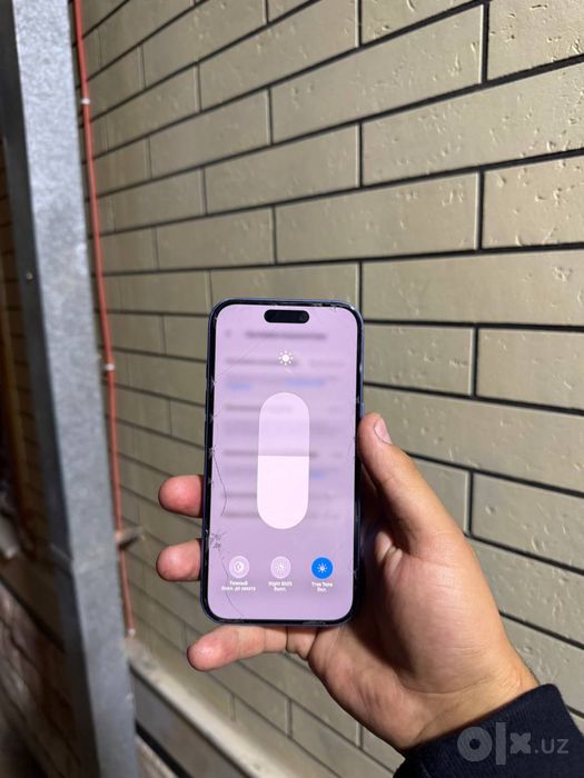 iPhone 16 Plus синий