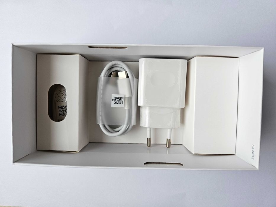 Перфектен Huawei P30 lite, неразличим от нов, пълен комплект