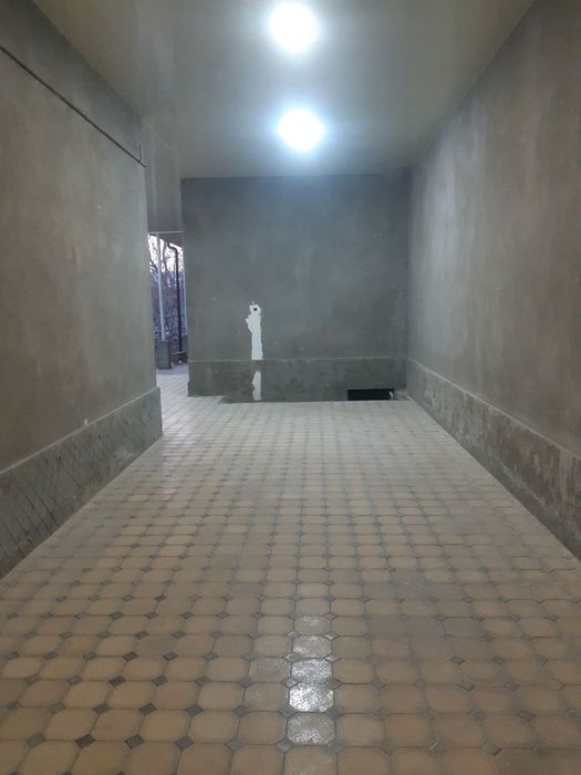 Уй сотилади,  7 сотих, 10 та хона, 3 та санузел