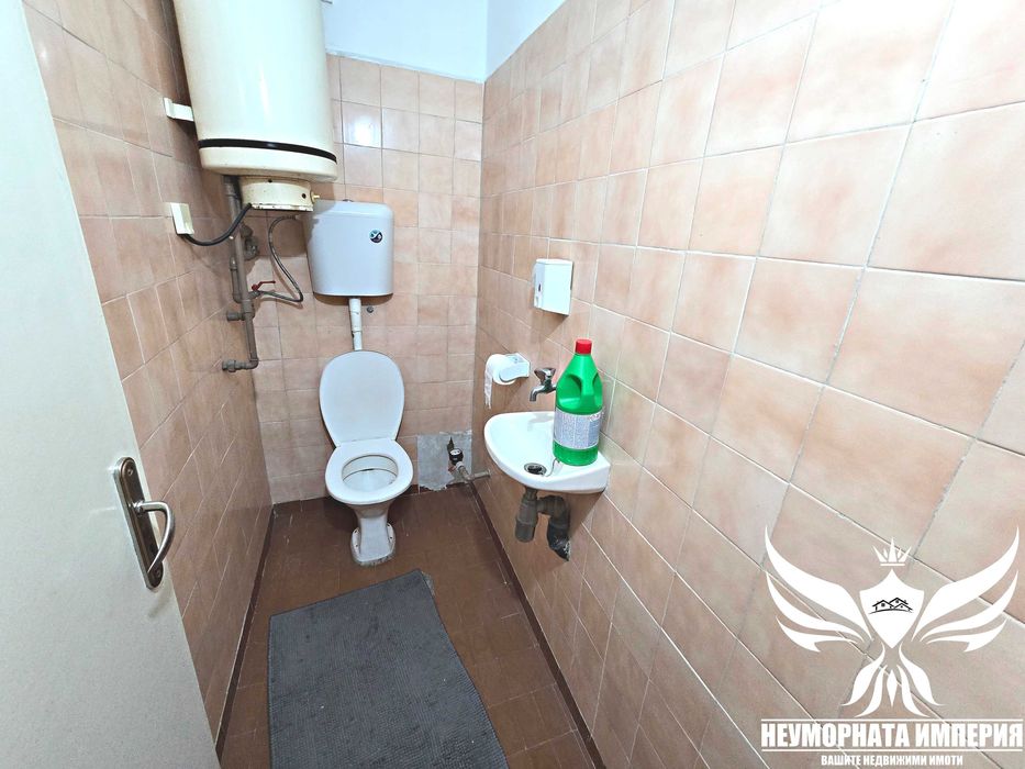 Продавам четиристаен апартамент 118кв. 3ет. гр.Асеновград, стадиона