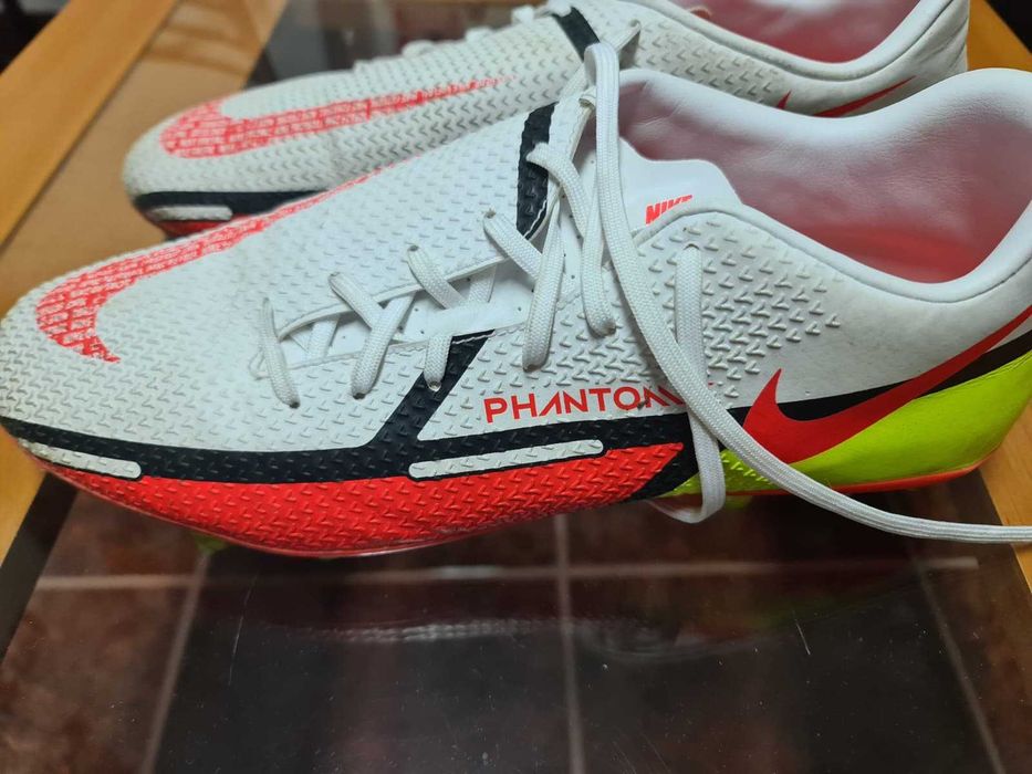 Ghete Nike Phantom