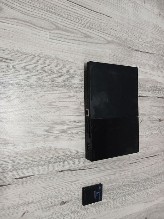 Vând playstation 2