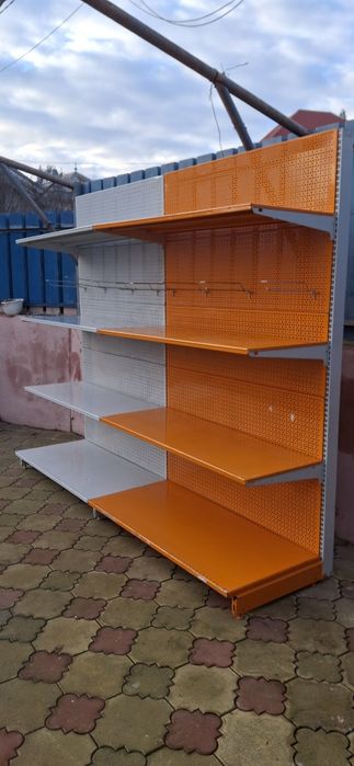 Vând rafturi metalice pentru supermarket