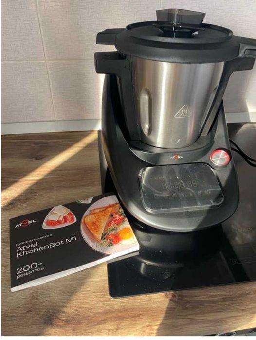 Продам кухонный комбайн