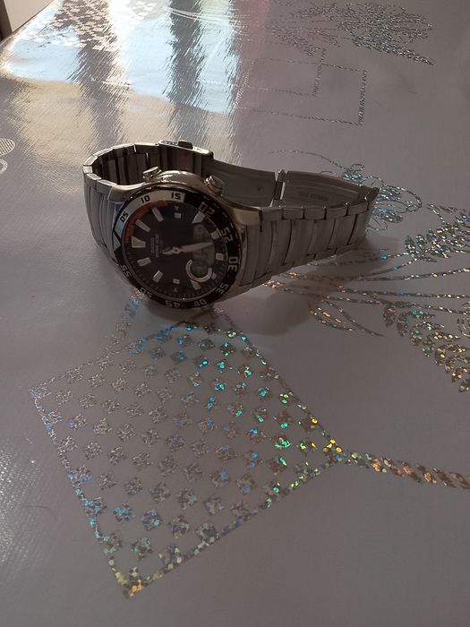 Часы Casio AMW-710.