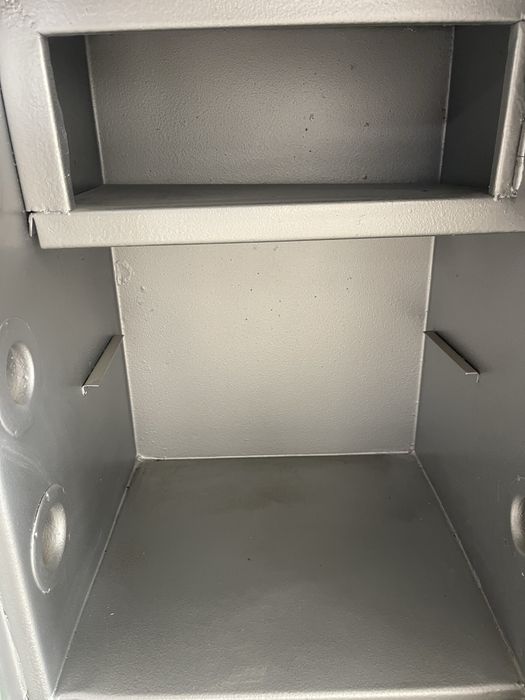 Сейф иранский , высота 102 см