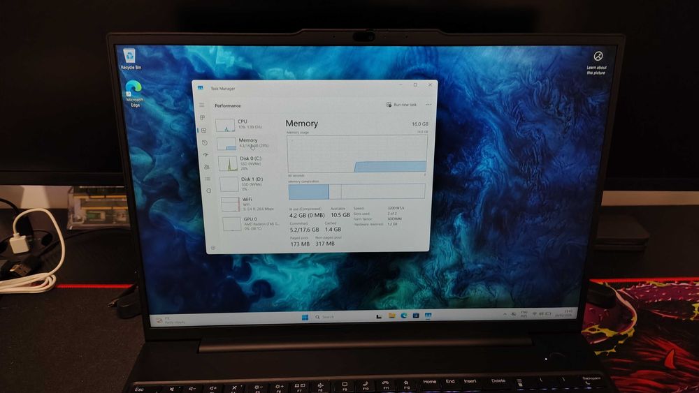 Lenovo Thinkpad E16 Gen 1  AI AMD Ryzen 7 7300U - 16GB 1TB Win 11 PRO
