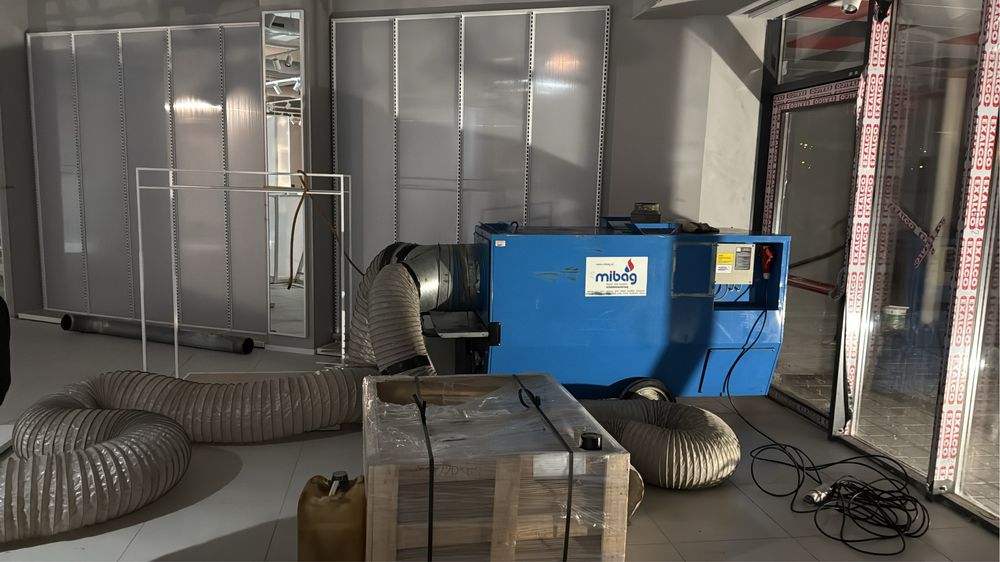 Tun de caldura , aeroterma , aparat de aer cald