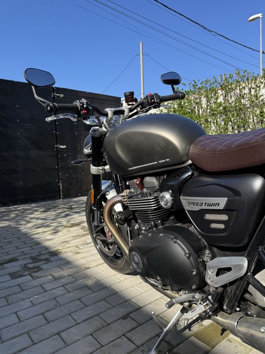 Triumph Speed Twin 1200