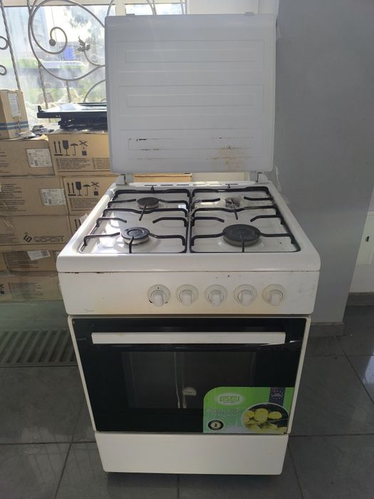 Продаётся газовая плита Артель