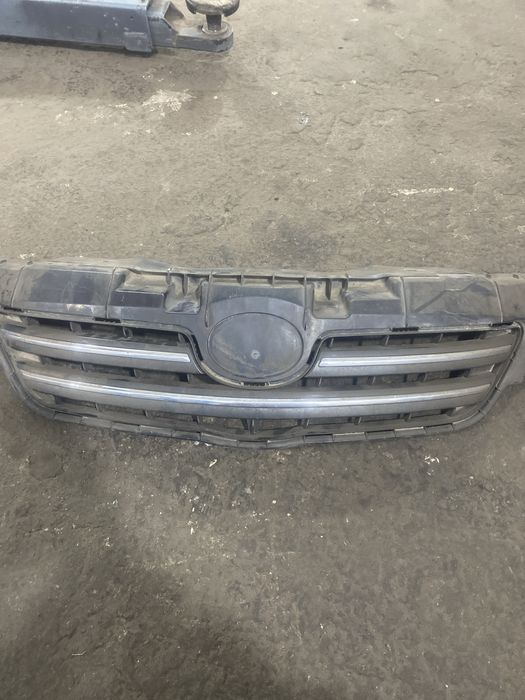 Продам решотку радиатора