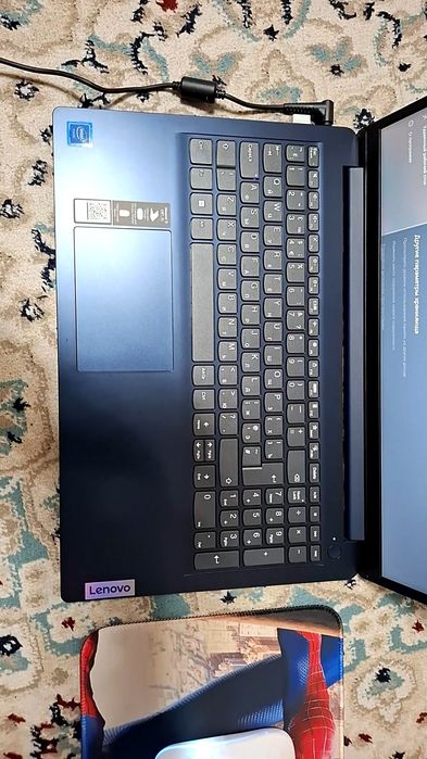 Ноутбук Lenova Win 10