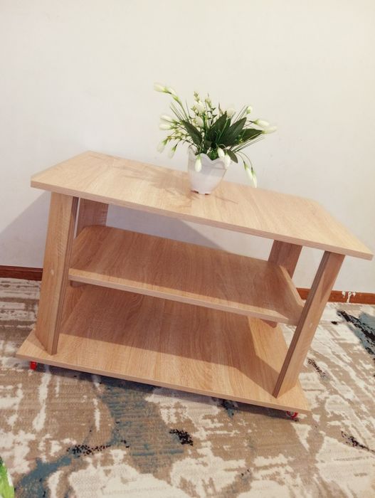 Журнальный столик