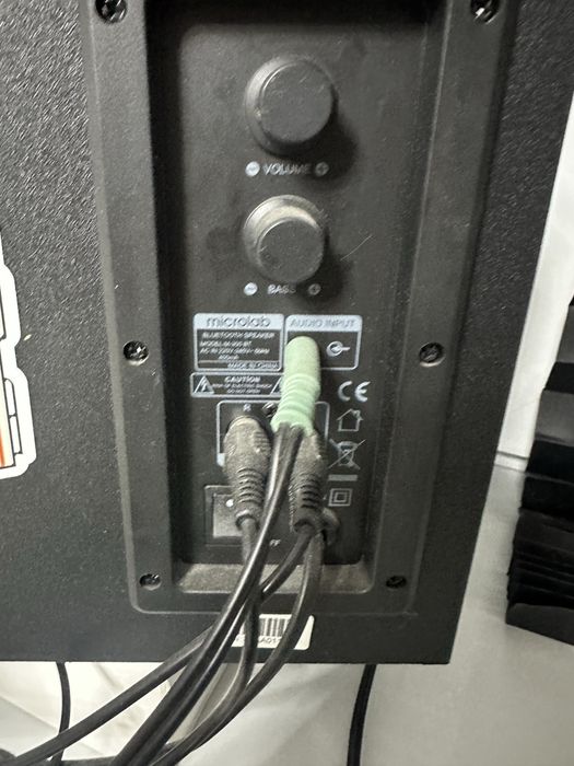 Продам колонки microlab