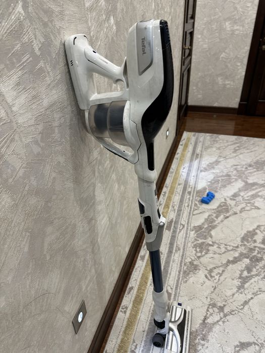 Продам безпроводной пылесос Tefal