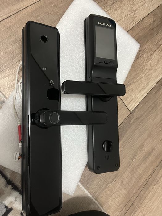 Электронный замок новый..