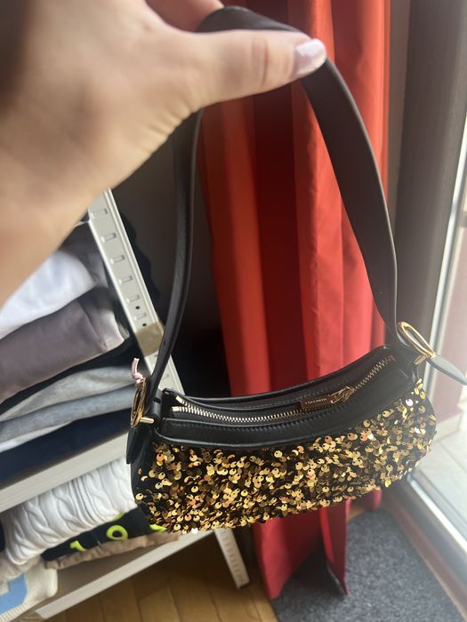 Poseta noua din piele Coccinelle