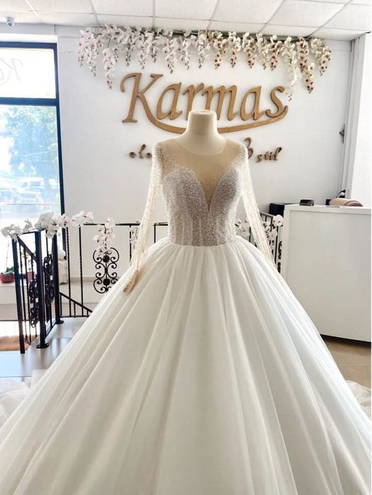 Rochie de mireasa cu cristale