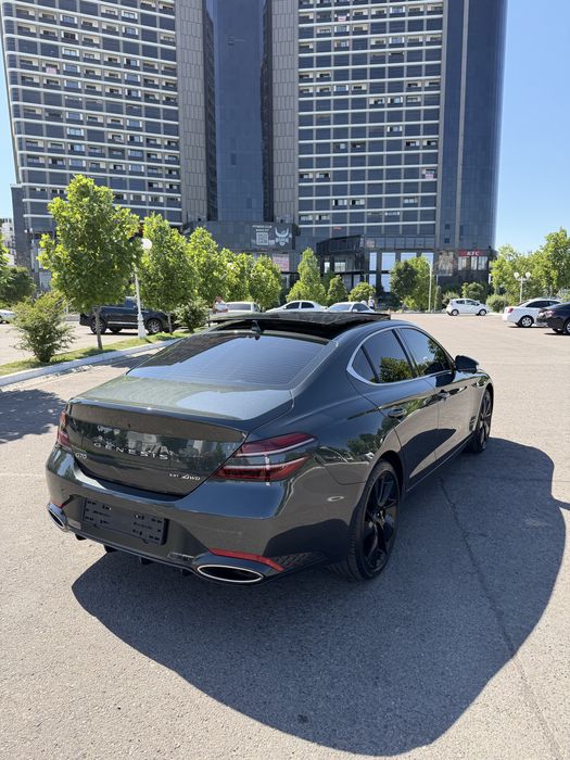 Genesis G70 3.3 Twin Turbo 4AWD!