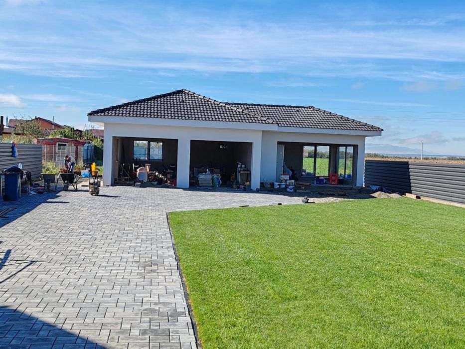 Interioare, exterioare