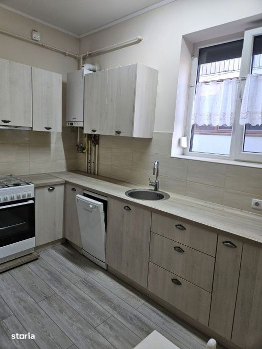 Apartament spatios, zona Hotel Napoca, pentru birou!