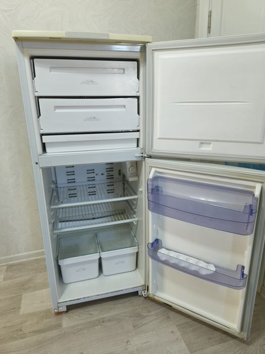 Холодильник б/у Бирюса