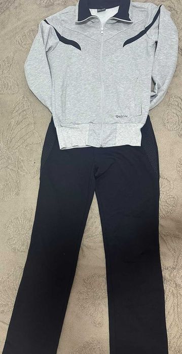 Дамски спортни екипи