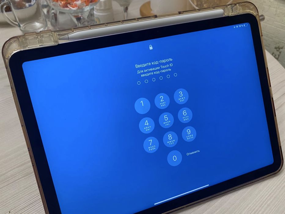 iPad Air 11″ M3 128 GB + чехол | 2025