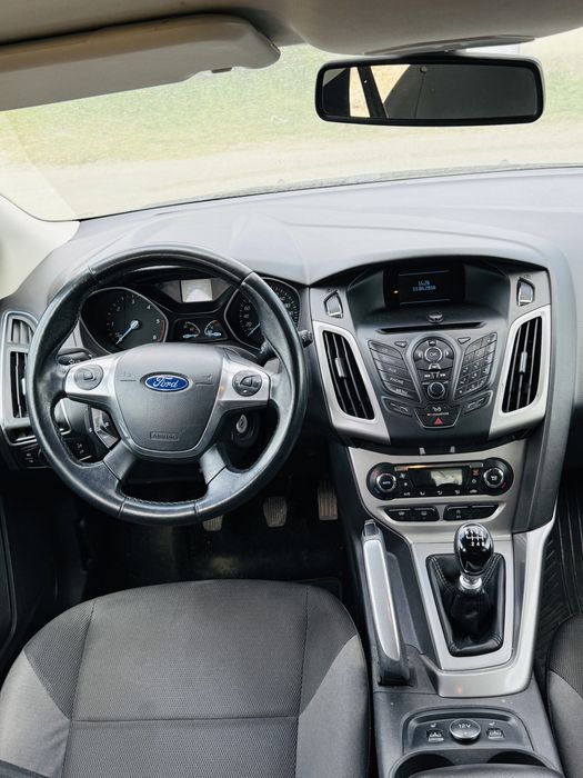 De vanzare ford 1,6 dizel an 2013  nu sa scos numere rosi se pot scoate pret 2500 euro