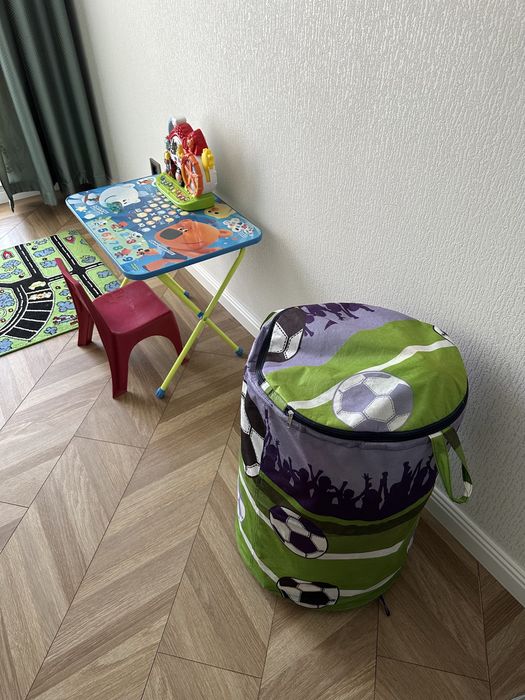 Игрушки и корзины для них