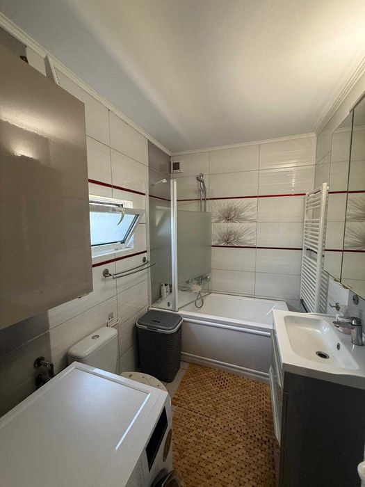 vand casa parter + mansarda