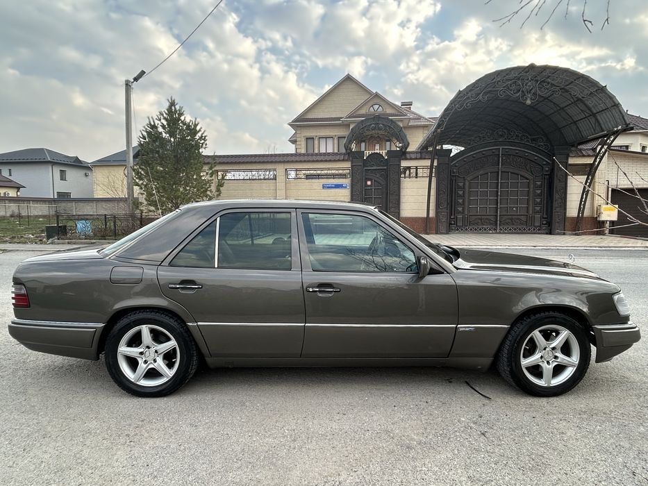 Легендарный мерседес 124 кузов