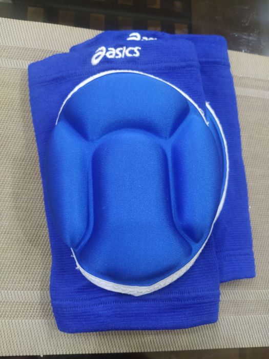 Фирменные наколенники