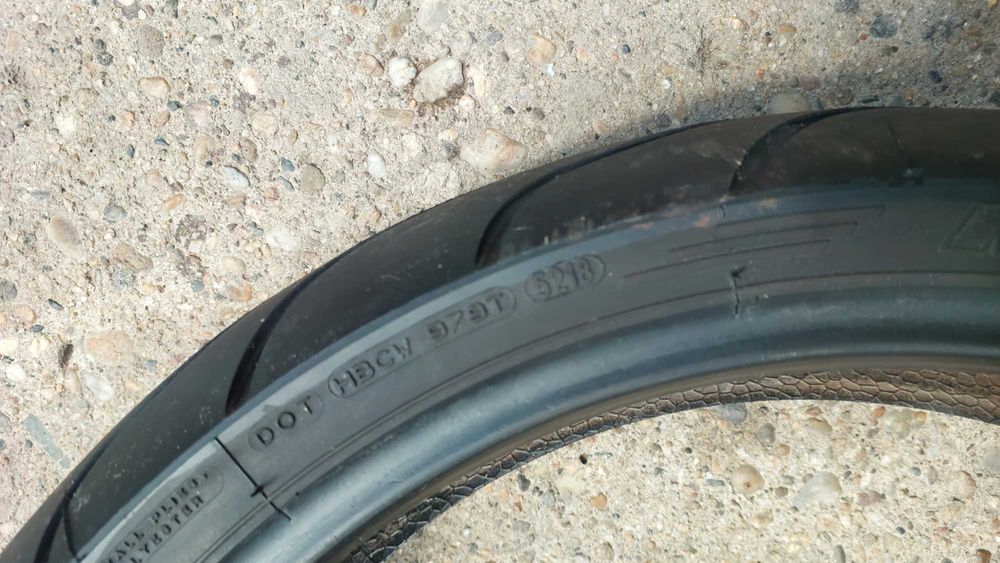 Set 180 55 17.  120 70 17 michelin pilot power 2ct