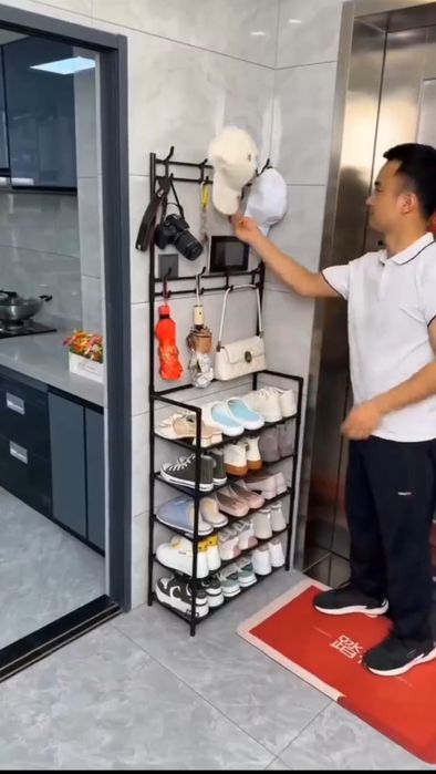 Pol kiyim ilgichi, poyabzal uchun tokcha bilan, 5 tokcha