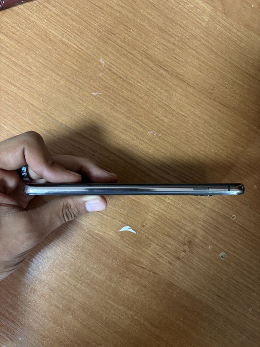 Samsung Galaxy S10 вьетнам