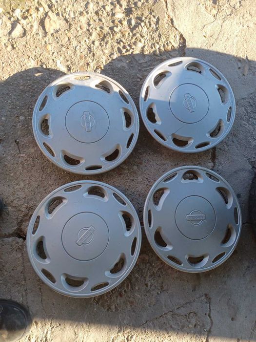 Нисан Примера /Nissan Primera 1.6 (90 Hp)/ + джанти със зимни гуми