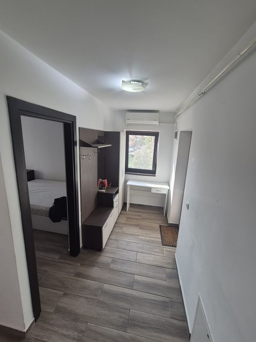 Închiriez apartament cu 2camere decomandate