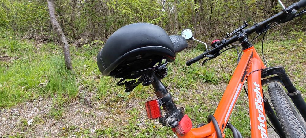Vând bicicleta ca nouă