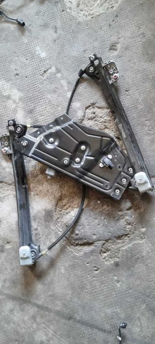 Macara usa fata spate stanga dreapta Maserati Ghibli